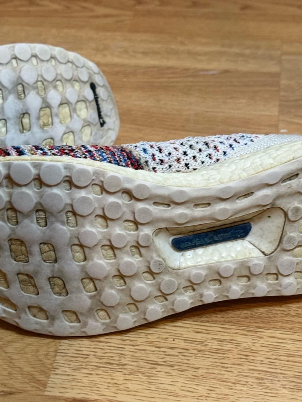Missoni White and Light Gray Interior Label Detail - Picture 8 of 13